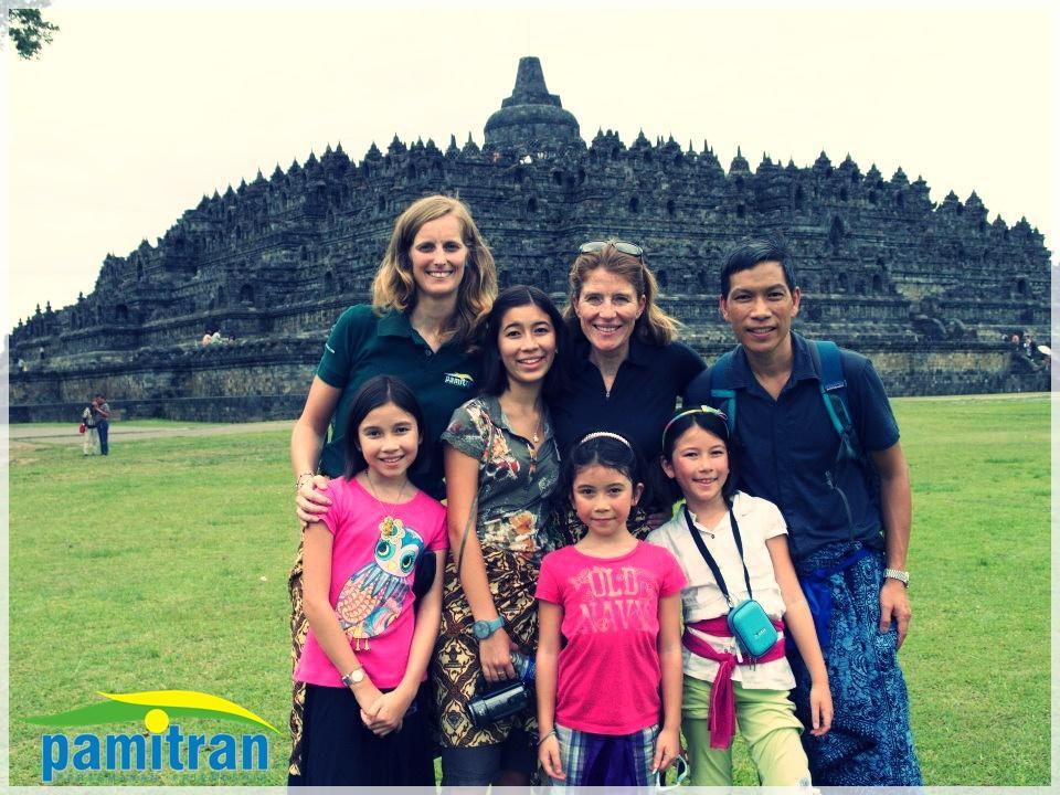Ndalem Mbak Charly Hotel Pakualaman Buitenkant foto