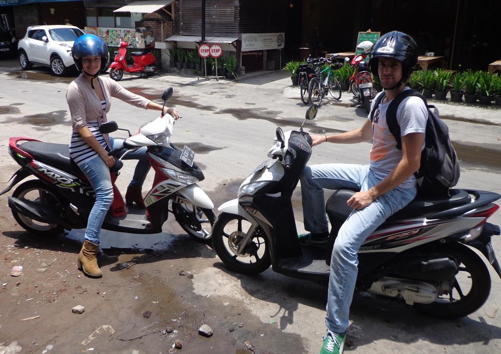 Ndalem Mbak Charly Hotel Pakualaman Buitenkant foto